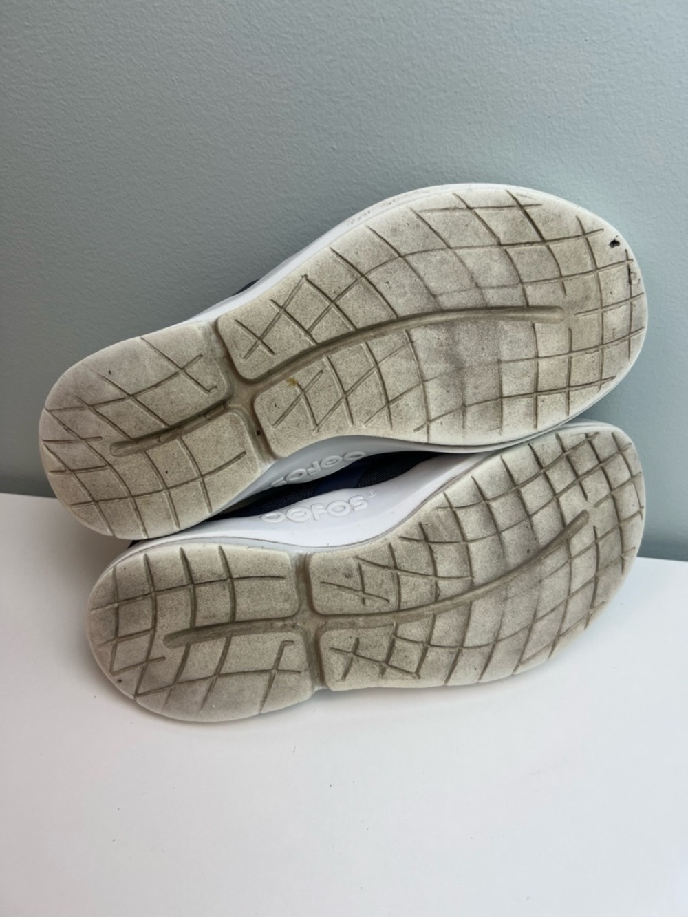 OOFOS OOmg Slip On Casual Sneakers Gray Womens Size 10 W Rubber Stretch Comfort - Picture 7 of 8